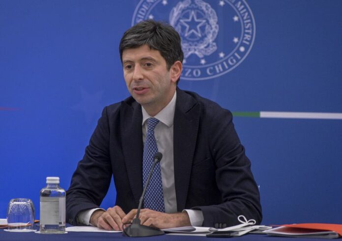 Conferenza stampa al termine del consiglio dei ministri che ha deliberato la fine dello stato di emergenza e l' allentamento delle misure di sicurezza contro il Covid-19