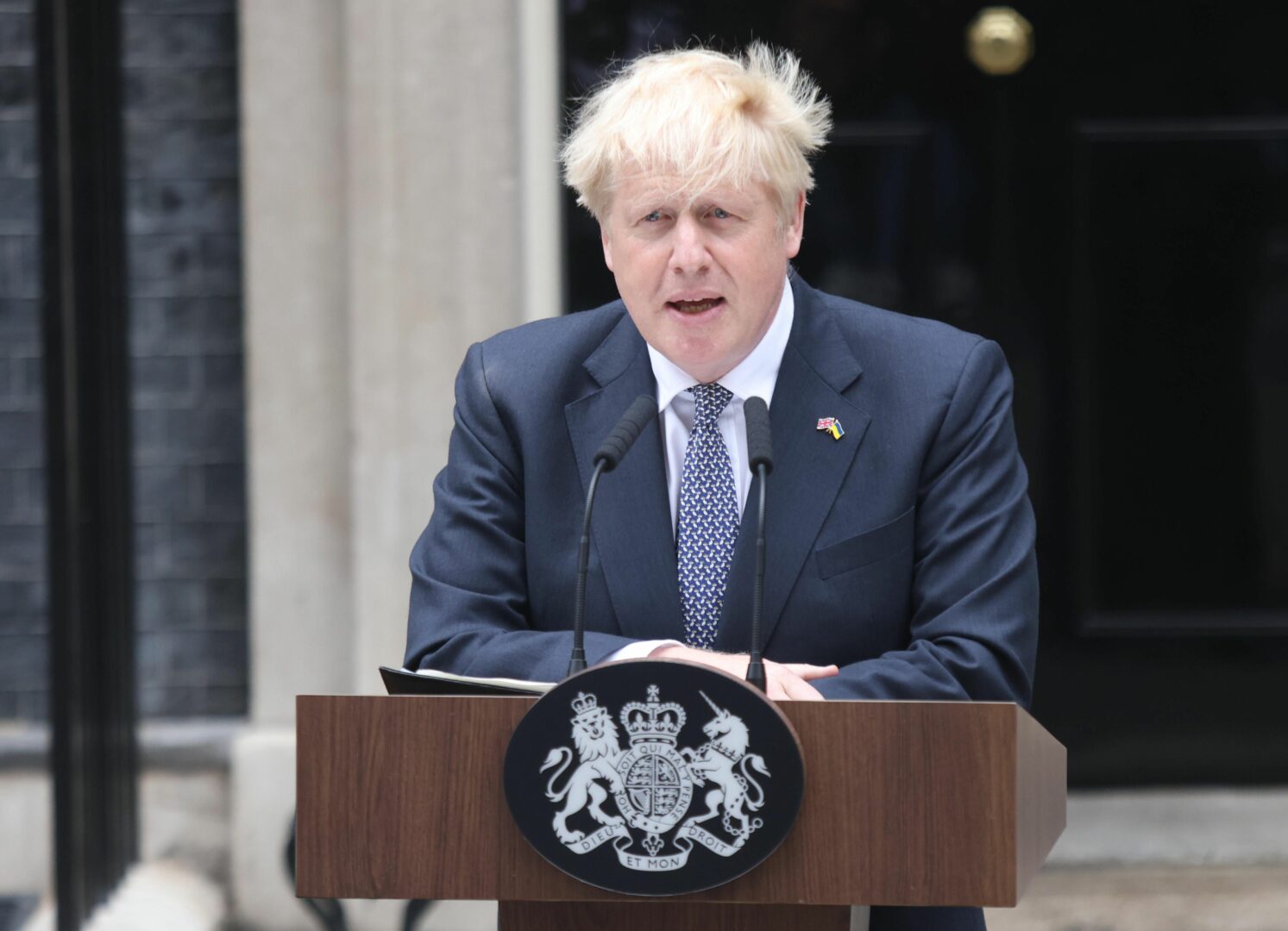 Boris Johnson si dimette “Serve un nuovo leader. Nessuno è indispensabile”