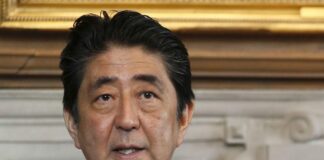Giappone, l’ex premier Abe è morto