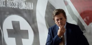 Vaccino, Sileri “Presto sarà abbassata età per quarta dose”