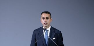 Di Maio “Il Governo deve andare avanti ma è molto difficile”