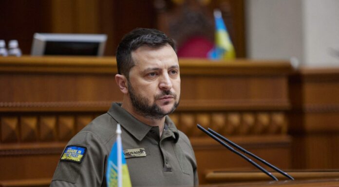 Zelensky “La Russia non vuole finire la guerra, noi ci difendiamo”