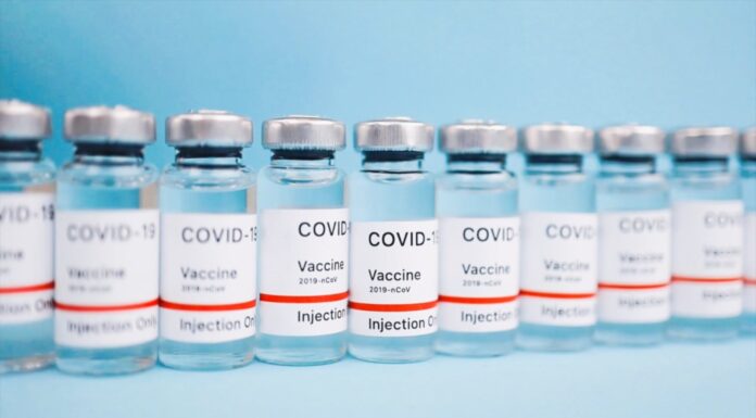 Vaccino, in Sicilia buona partenza per quarte dosi a over 60 e fragili