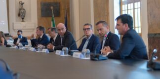 Università, accordo Luxottica-Polimi per gli occhiali del futuro