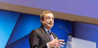 Draghi “Qui perchè lo chiedono italiani, va ricostruito patto fiducia”