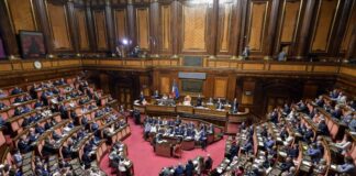 Al Senato fiducia con soli 95 sì. Lega, Fi, M5s non partecipano al voto