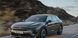 Citroen, sospensioni attive per C5 X Hybrid Plug-In