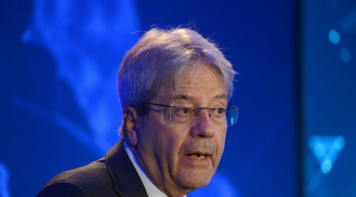 Pil, Gentiloni “Bene la crescita dell’Italia”