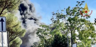 Incendio con forti esplosioni a Roma, Situazione sotto controllo