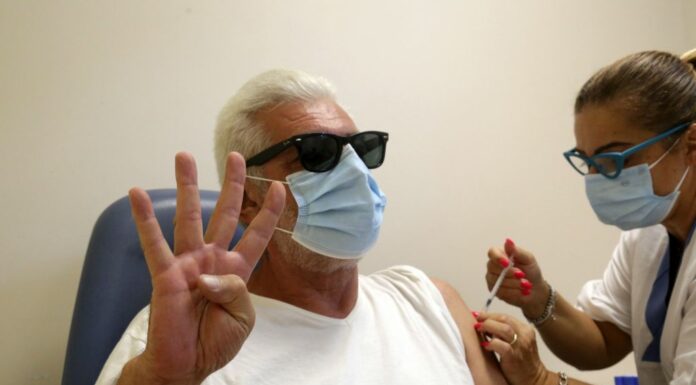 Covid, 18.813 i nuovi contagi, 121 le vittime