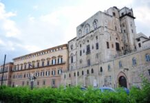 Agli arresti domiciliari il deputato di FI all’Ars Michele Mancuso, è indagato per corruzione