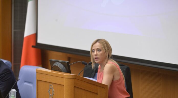Meloni “Ci dipingono come dei mostri, lo dicono al 25% degli italiani”