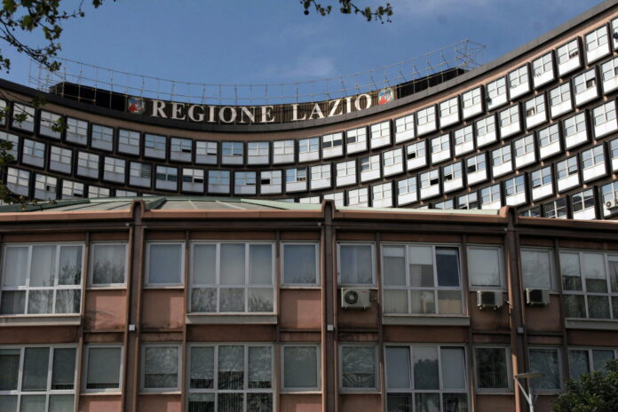 LA SEDE ALL'EUR DI ROMA IL PALAZZO DELLA REGIONE LAZIO