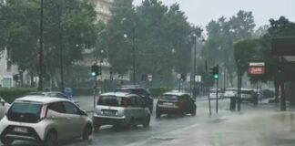 Maltempo, nubifragio a Palermo con disagi e strade allagate