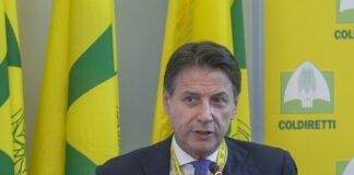 Conte, “Renzi-Calenda come ‘Una poltrona per 2’, vediamo quanto dura”