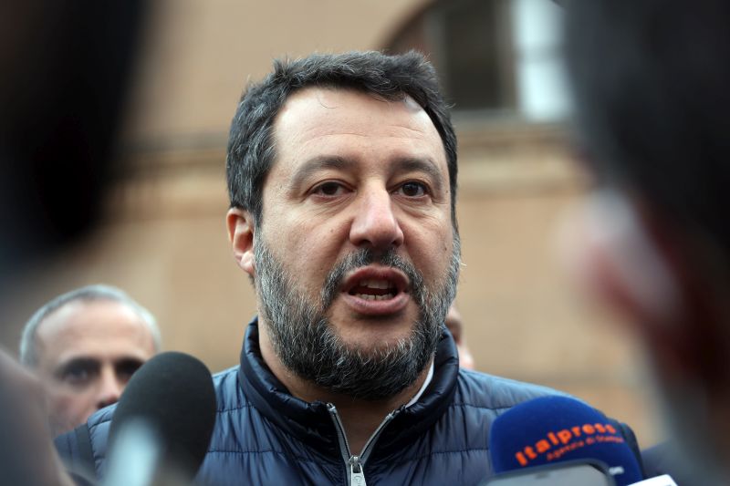 Salvini “Da Lega e centrodestra idee giuste per risollevare il Paese”