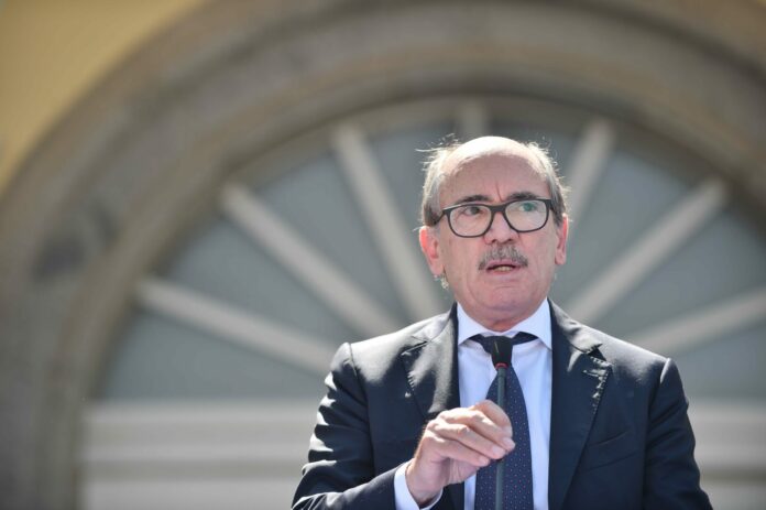 Consegne borse di studio e dibattito sulla legalita'