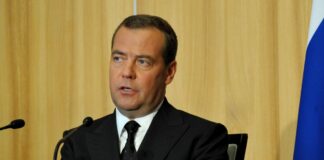 Medvedev agli europei “Alle urne punite i vostri governi”