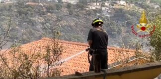 Incendi a Palermo, Prefetto “E’ intervenuto l’esercito”, Sindaco “Contiamo i danni”