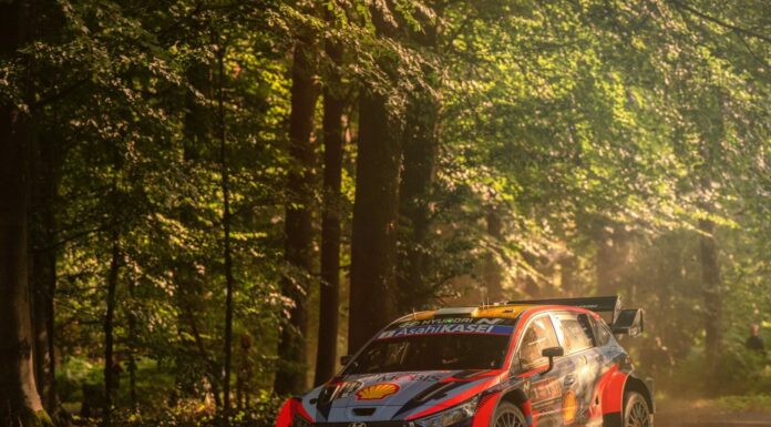 Rally del Belgio, Tanak vince anche sull’asfalto con le gomme hard