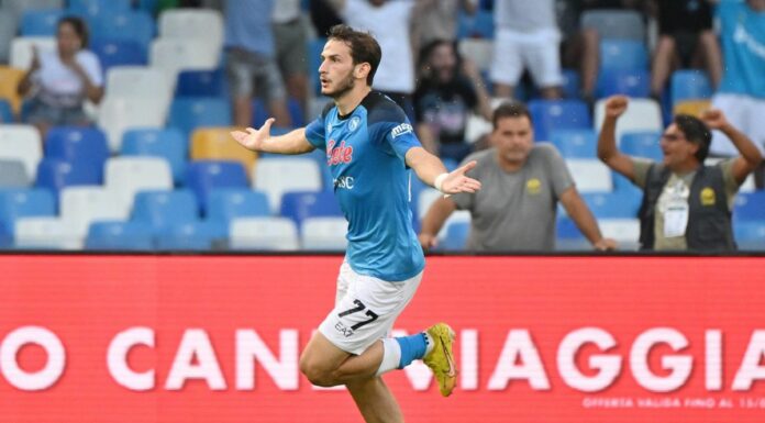 Poker del Napoli sul Monza, brilla Kvaratskhelia