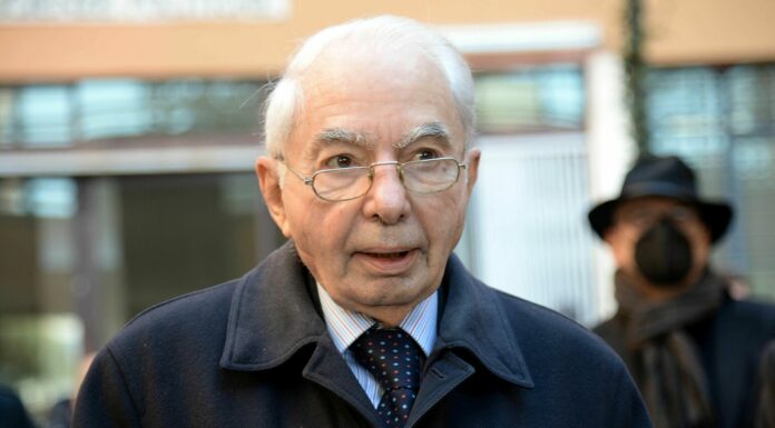 Amato “Politica oggi non attrezzata per compito immane”