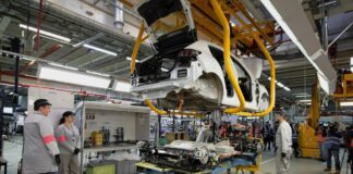 I segreti dell’assemblaggio dei modelli elettrificati Peugeot