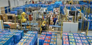 Eurozona, indici economici ancora giù