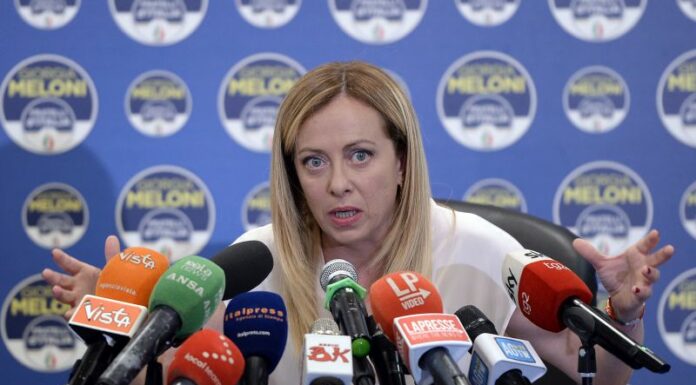 Meloni “FdI si batte da sempre per gli ammortizzatori universali”