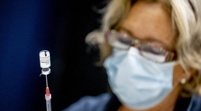 Covid, Sono 31.088 i nuovi positivi e 98 le vittime