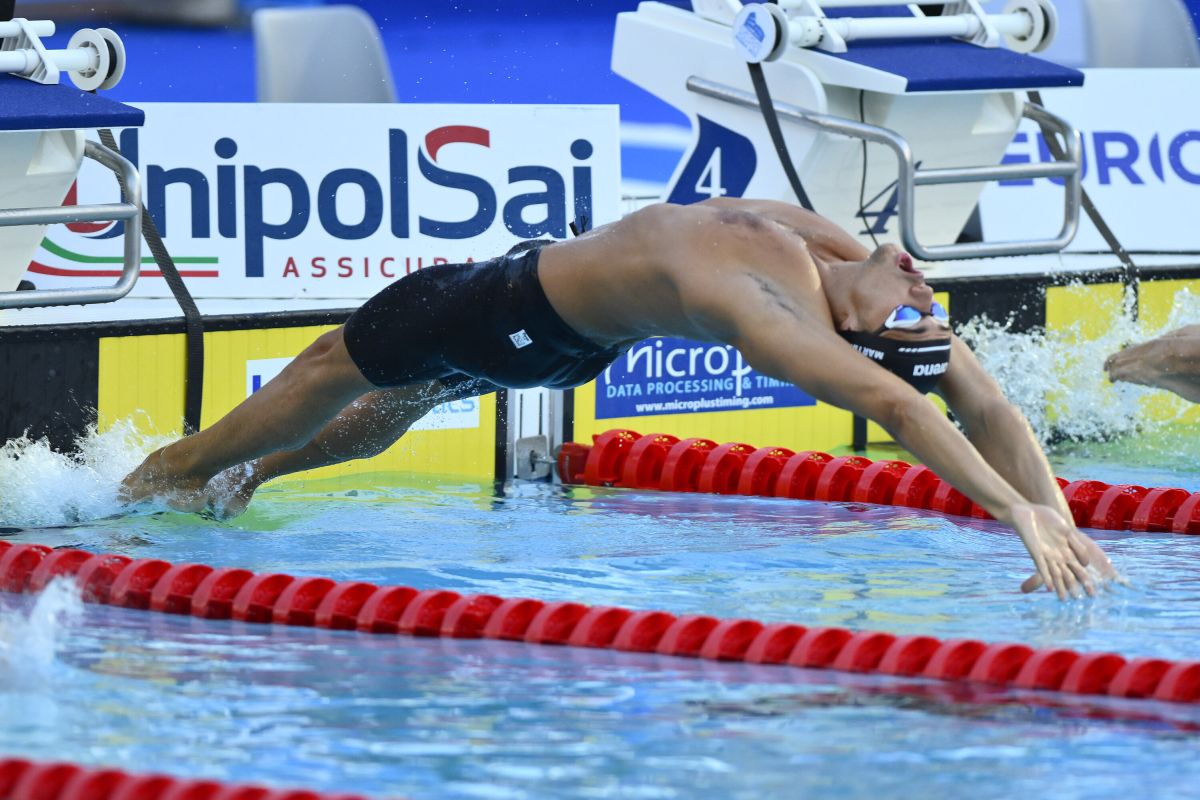 Italia da record agli Europei di nuoto, Ceccon d’oro