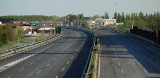 Caro carburanti, Anav Sicilia “Da lunedì a rischio i bus di linea privati”