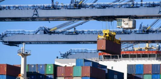 A giugno export extra Ue in aumento del 3,6% su base annua, i dati Istat