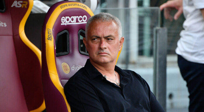 Mourinho sfida la Juve “A Dybala non servono consigli”