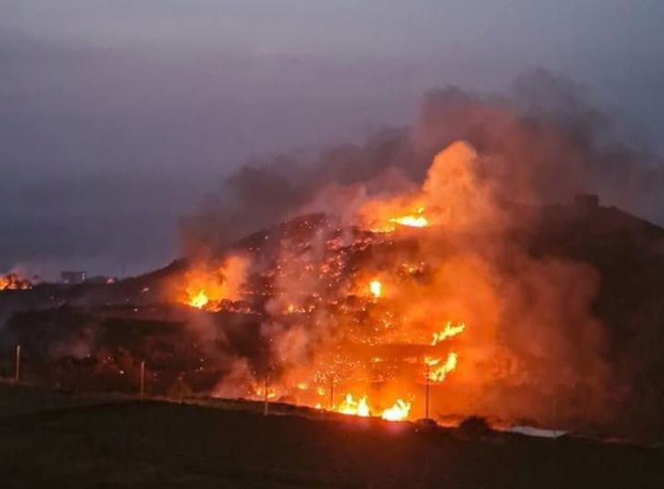 Incendio a Pantelleria, Canadair in azione per contenere focolai attivi
