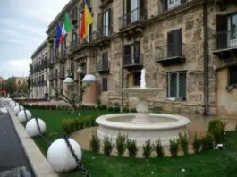 Palazzo d’Orleans, no a un rinvio generalizzato dell’inizio delle lezioni in Sicilia: autonomia a territori e monitoraggio situazioni disagio
