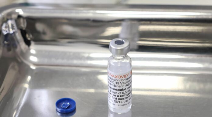 Vaccino Novavax, ok da Ema all’utilizzo come dose booster negli adulti