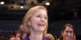 Liz Truss è la nuova premier del Regno Unito