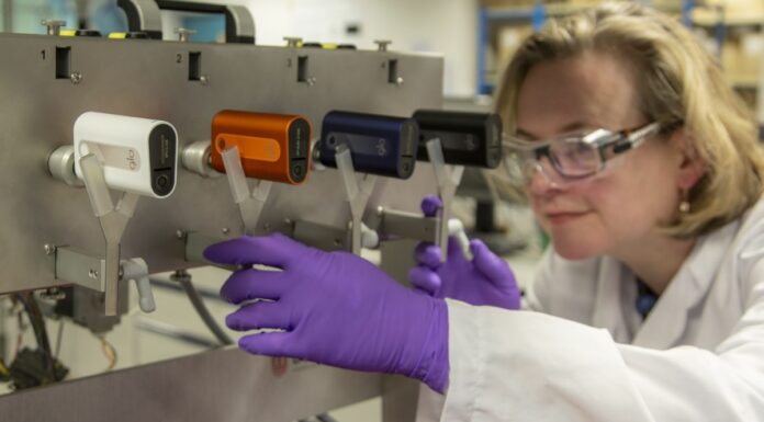 Uno studio, danni alla salute ridotti per i fumatori che passano a glo