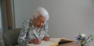 Uk, è morta la Regina Elisabetta