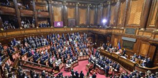 Dl Aiuti, via la norma che toglieva tetto stipendi dei manager pubblici