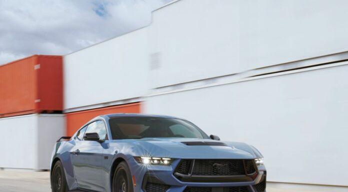 Nuova Ford Mustang migliora nello stile e nelle prestazioni