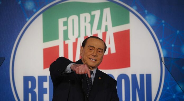 Berlusconi “Non andare a votare è autolesionista”