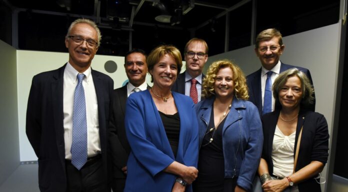 I ministri Colao e Messa visitano i laboratori del Metaverso di Bicocca