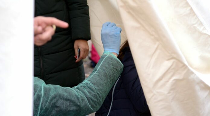 Covid, 8.259 nuovi casi e 31 decessi nelle ultime 24 ore