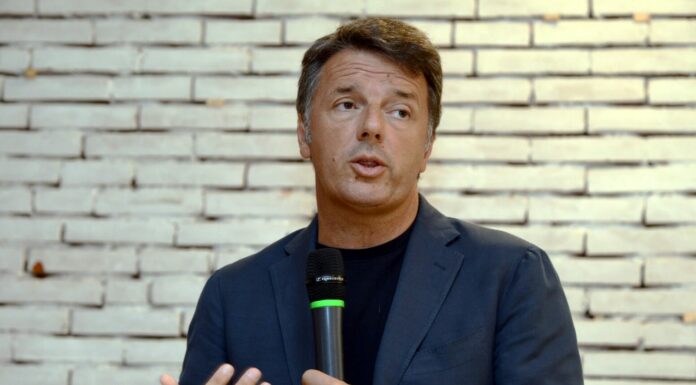 Elezioni, Renzi “Il reddito di cittadinanza rende sudditi”