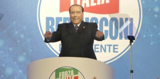 Berlusconi “Lo scostamento sia ultima spiaggia”