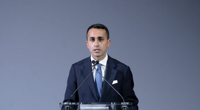 Elezioni, Di Maio “Non dobbiamo abbandonare le fasce deboli”