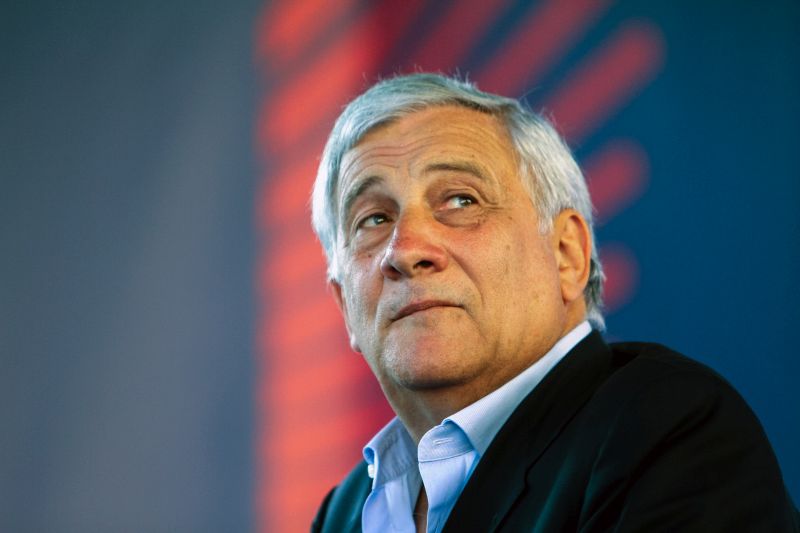 Tajani “Serve un esecutivo di alto profilo”