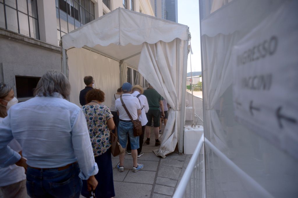 Covid, 34.479 i nuovi positivi e 30 decessi Covid, 34.479 i nuovi positivi e 30 decessi